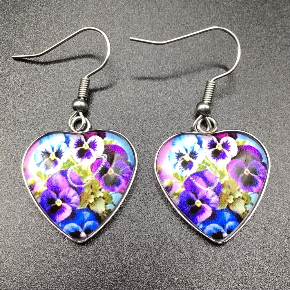 SOLD Pansy Flower Heart Earrings - Picture 2 of 2